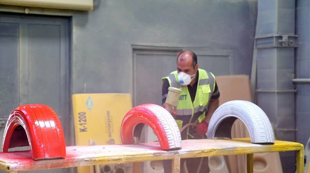 İETT'den çocuklara armağan: Eski otobüs malzemeleriyle oyun parkı yaptılar 15